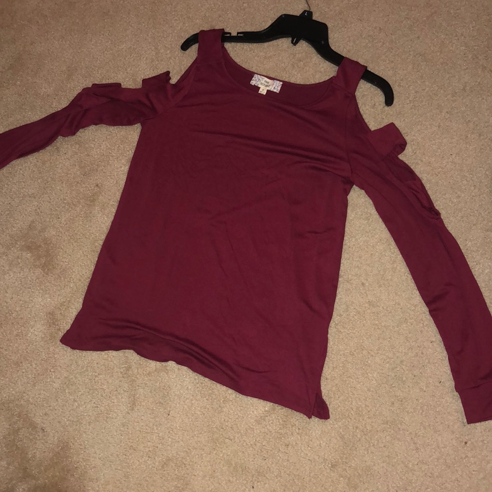 Maroon long sleeve shirt